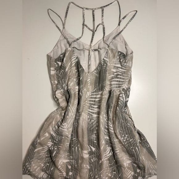 RVCA Dress - Picture 5 of 5